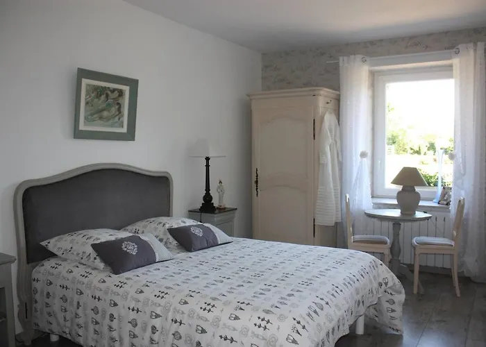 Des Petits Enfants Casa de Férias La Jaille-Yvon